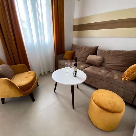 As Apartmani بودفا المظهر الخارجي الصورة