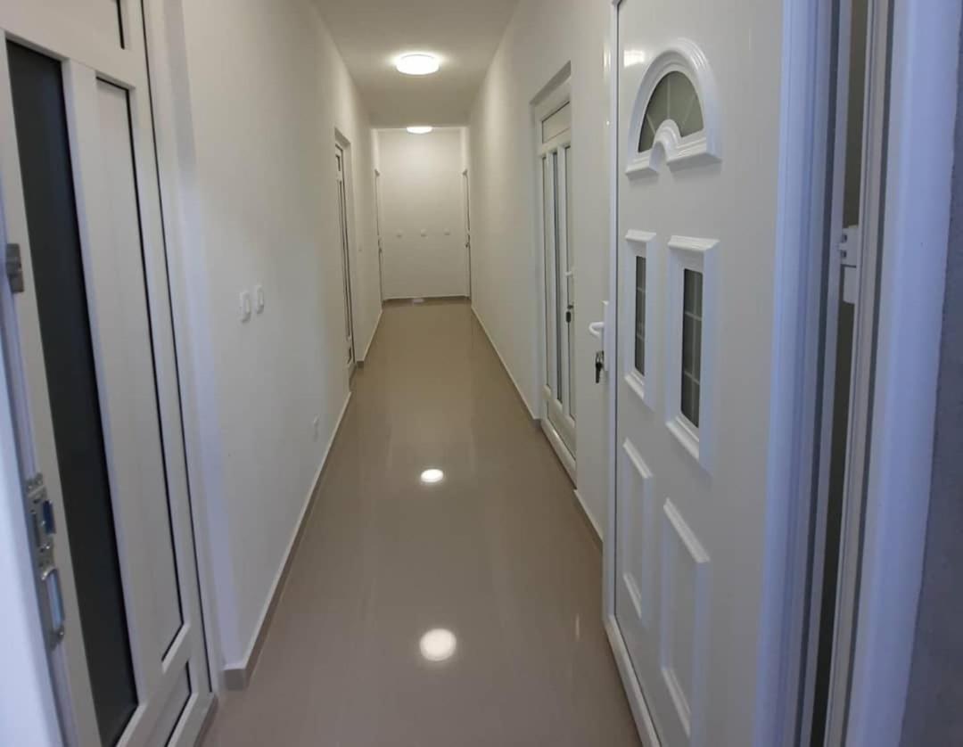As Apartmani بودفا المظهر الخارجي الصورة