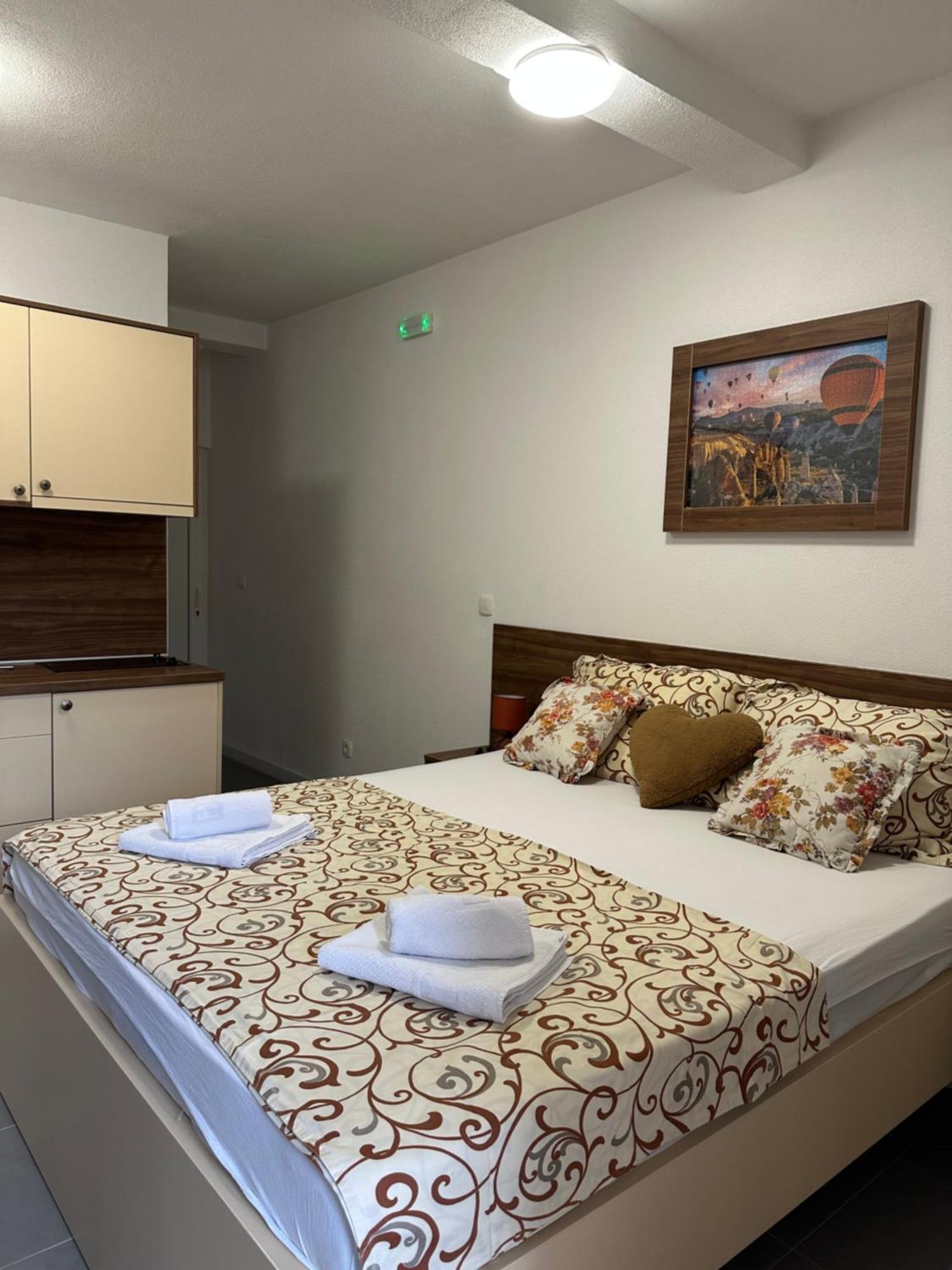 As Apartmani بودفا المظهر الخارجي الصورة